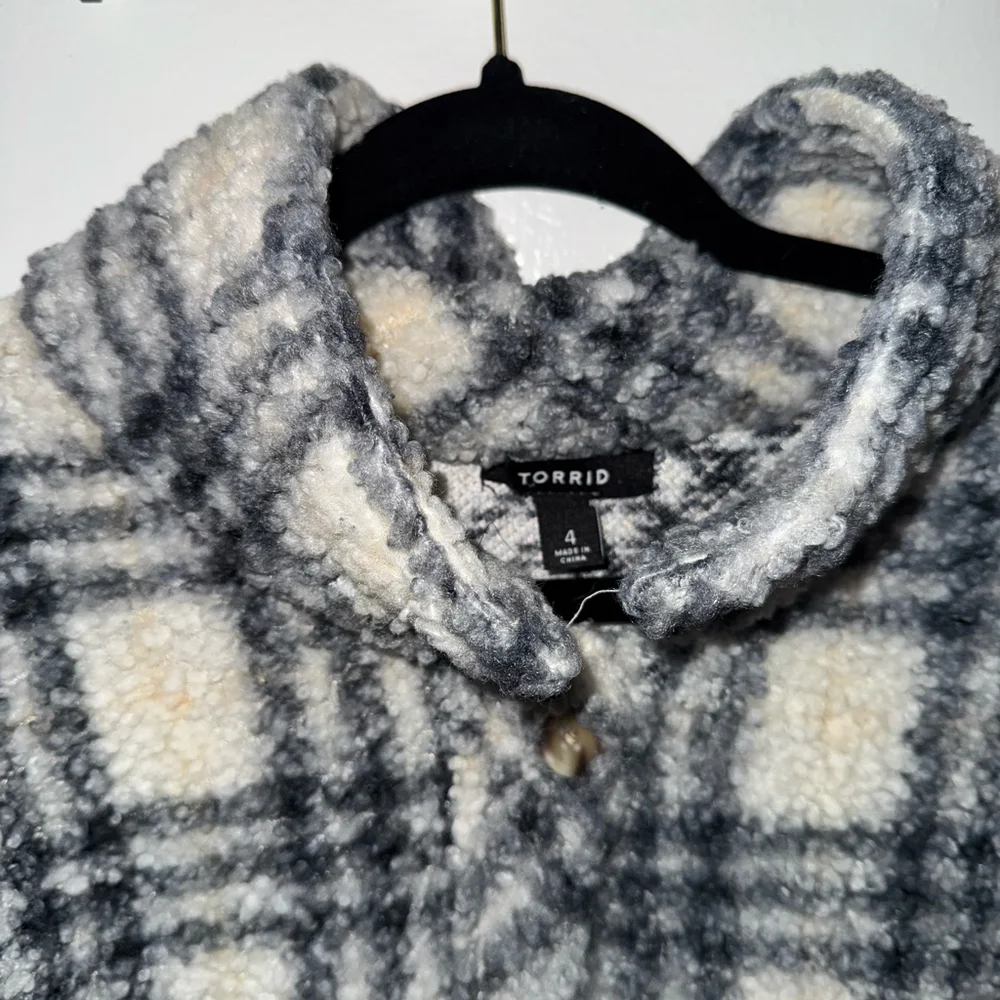Torrid Shacket - Picture 3 of 3